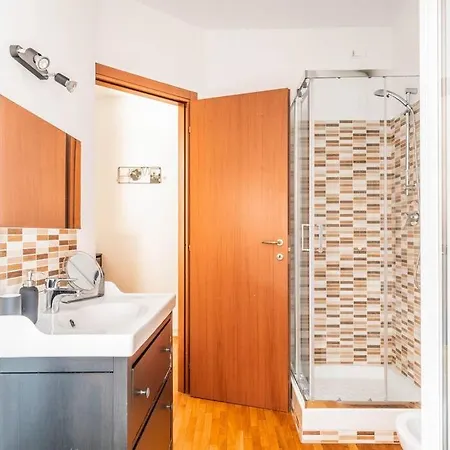 Casa Mandala - Con Terrazza E Jacuzzi Apartment *